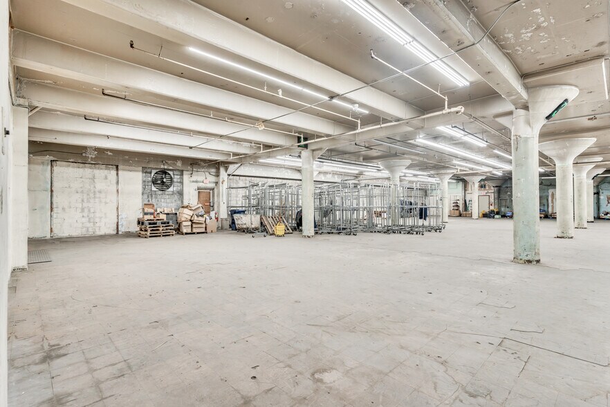 More Photos Of 150 Avenue L, Newark Warehouse For Sale