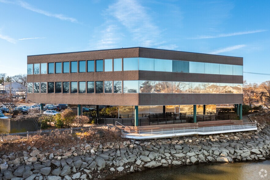 More Photos Of 1 Post Rd, Fairfield Office For Sale