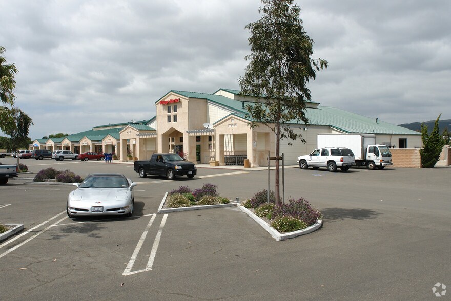 More Photos Of 3734 Constellation Rd, Lompoc Freestanding For Lease