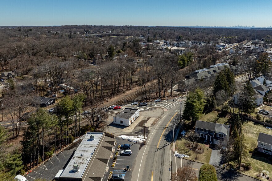 More Photos Of 116 N Central Ave, Ramsey Service Station For Sale
