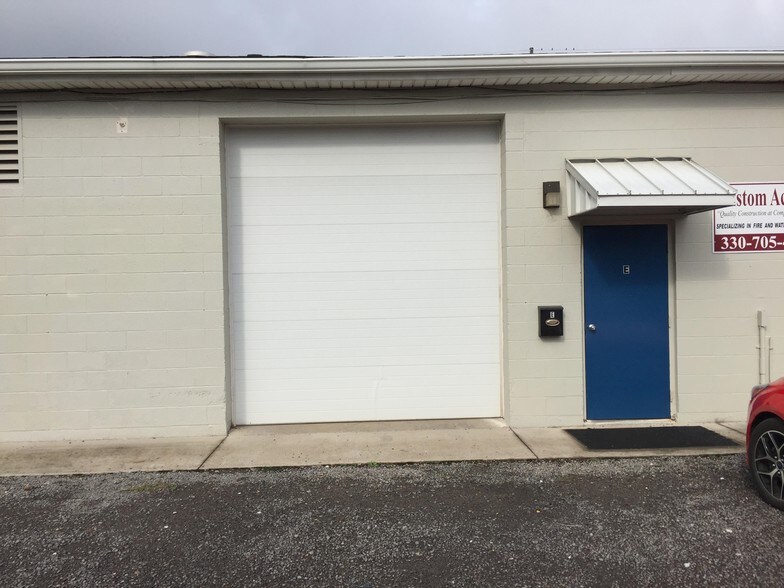 More Photos Of 1709 Lincoln Way E, Massillon Warehouse For Lease