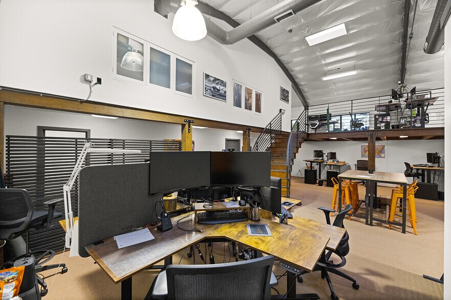 More Photos Of 826 De La Vina St, Santa Barbara Storefront For Lease