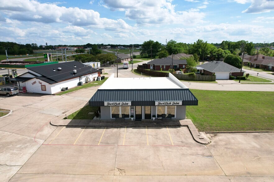 More Photos Of 440 S Hillcrest Dr, Sulphur Springs Medical For Sale