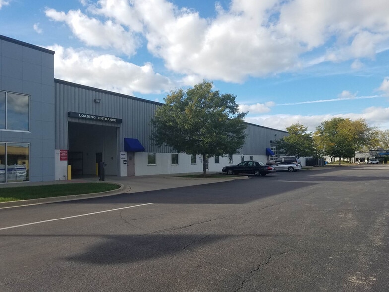 More Photos Of 700 E Park Ave, Libertyville Self Storage For Lease