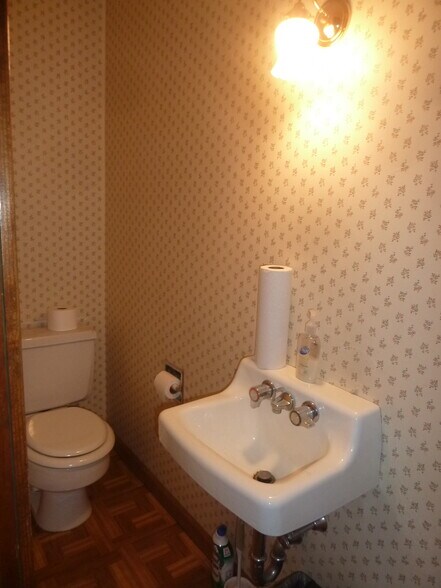 More Photos Of 522 Memorial Pky, Phillipsburg Office Residential For Sale