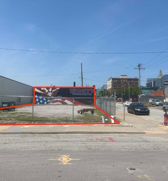 More Photos Of 617 E 16th St, Kansas City Auto Repair For Lease
