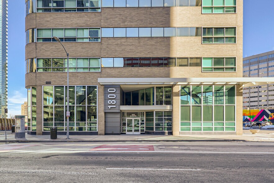 More Photos Of 1800 Glenarm Pl, Denver Office For Sale