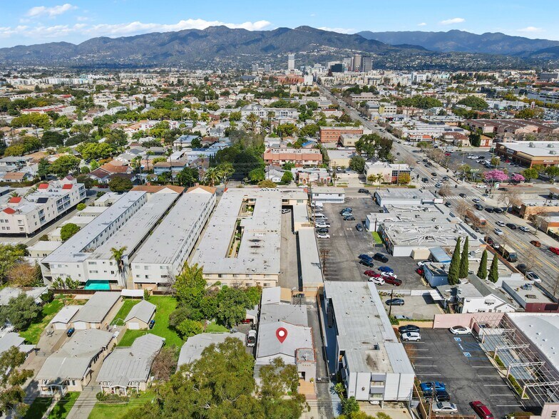 More Photos Of 317 W Palmer Ave, Glendale Religious Facility For Sale