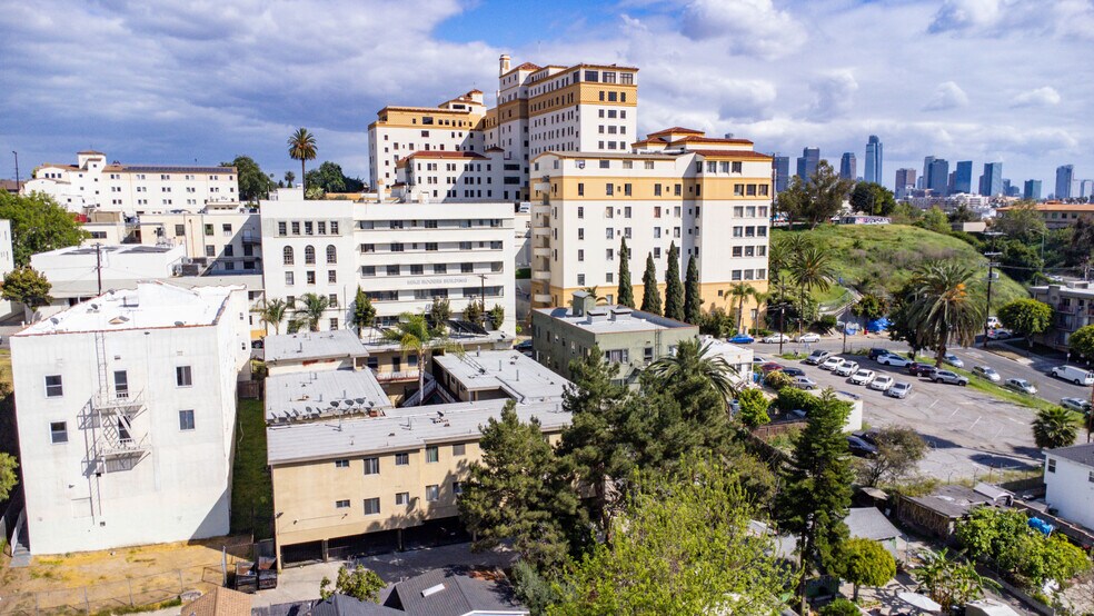 Primary Photo Of 627 Coronado Ter, Los Angeles Apartments For Sale