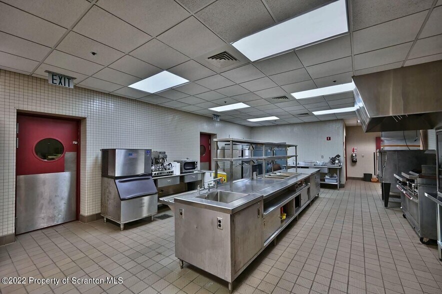 More Photos Of 1300 Old Plank Rd, Mayfield Medical For Sale