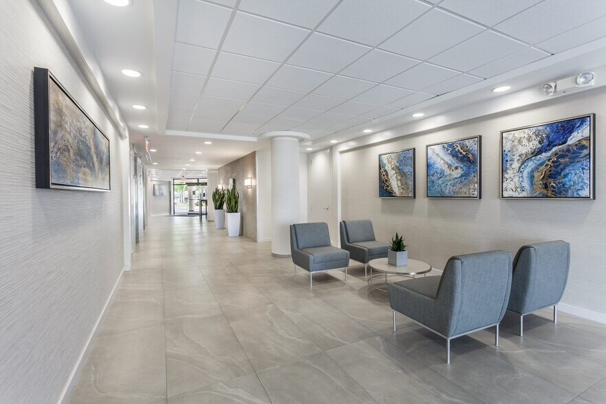 More Photos Of 3440 Hollywood Blvd, Hollywood Unknown For Lease