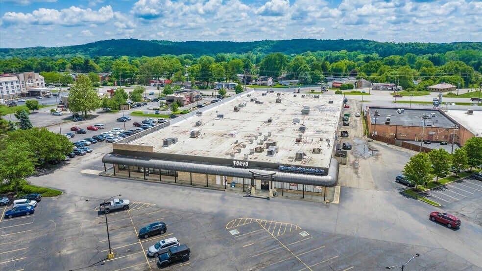 More Photos Of 789 Hebron Rd, Heath Storefront For Sale