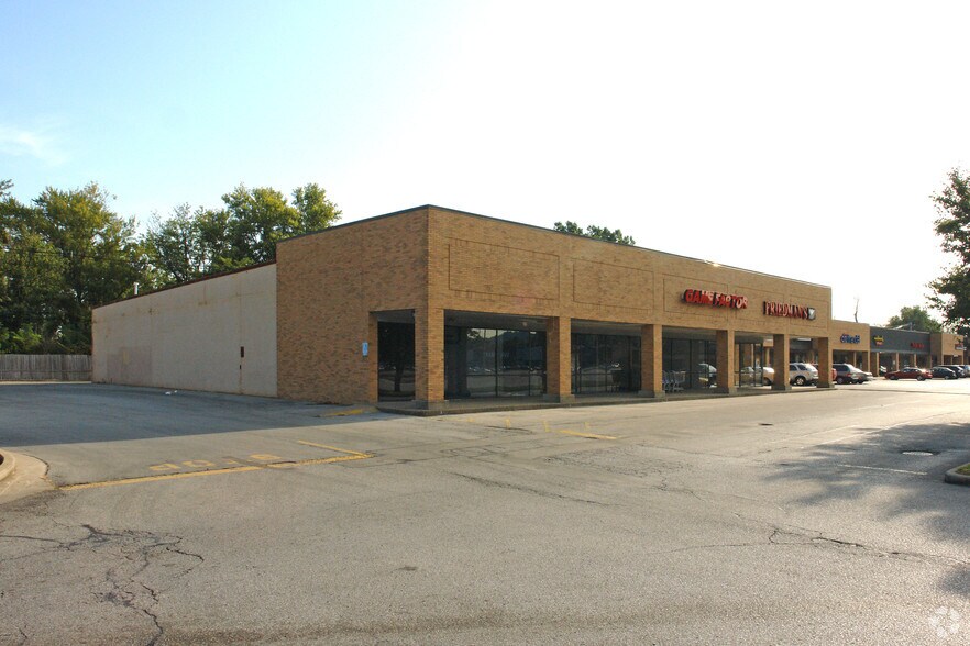 More Photos Of 10309-10441 Dixie Hwy, Louisville General Retail For Sale