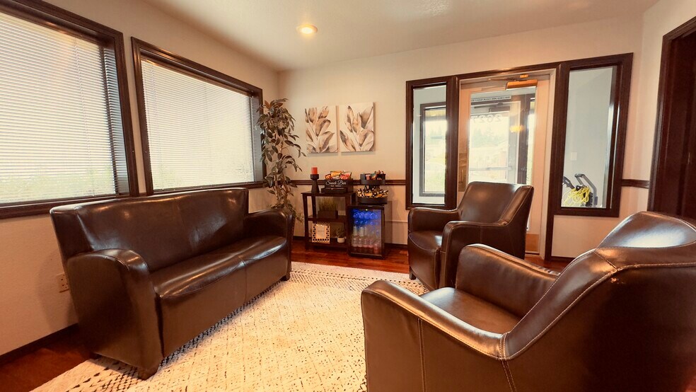 More Photos Of 2625-2627 Martin Way E, Olympia Office For Lease