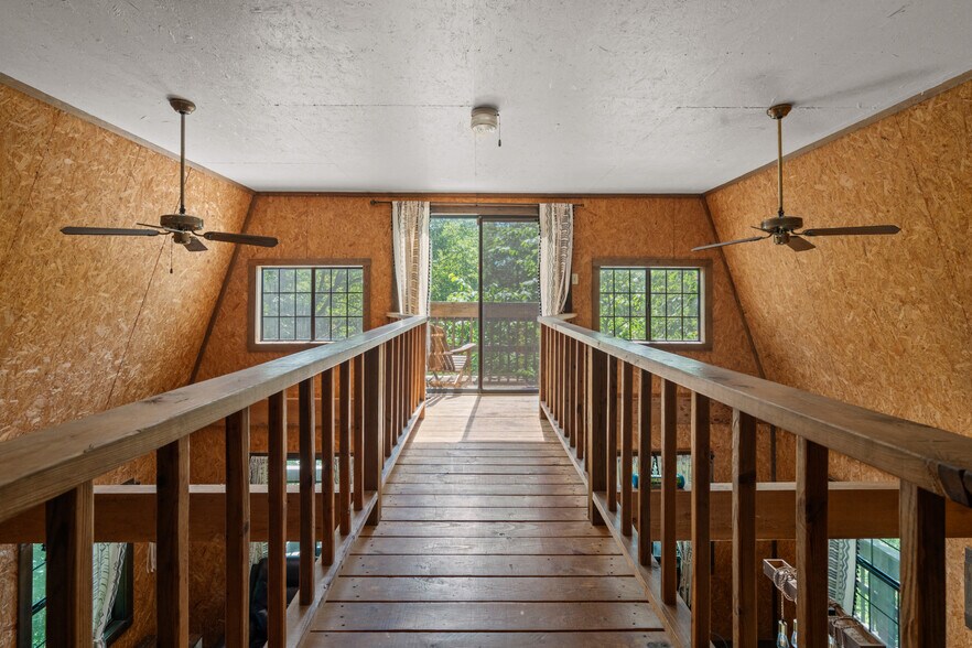 More Photos Of 122 Ouachita River Haven Rd, Pencil Bluff Hotel For Sale