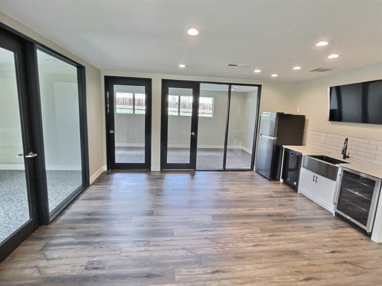 More Photos Of 4785 Tejon St, Denver Office For Lease