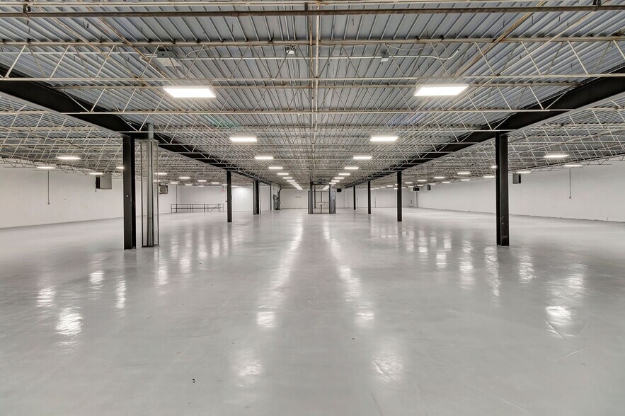 More Photos Of 415 Greenwell Ave, Cincinnati Service For Lease