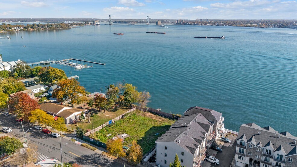 More Photos Of 2670 Schurz Avenue, Bronx Land For Sale