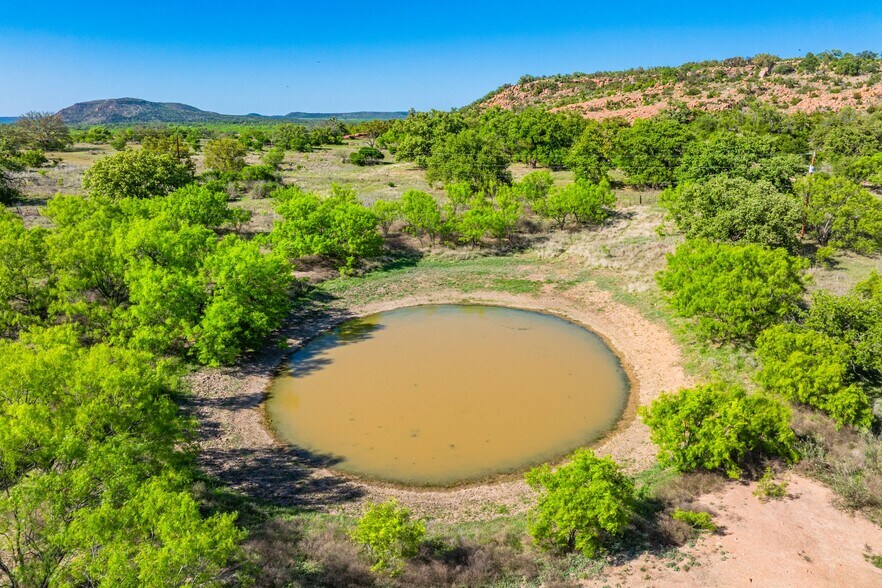 More Photos Of 5230 County Road 409, Llano Land For Sale