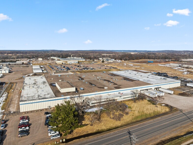 More Photos Of 805 Seminole Ave, Osceola Warehouse For Sale