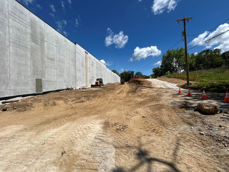 More Photos Of 20 Dock Rd, Denville Warehouse For Lease