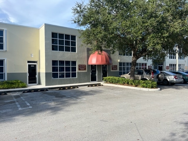 More Photos Of 12900-12940 SW 133rd Ct, Miami Office Residential For Lease
