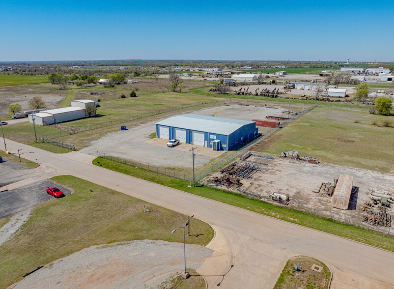 More Photos Of 1002 Sooner Trend, Enid Warehouse For Lease