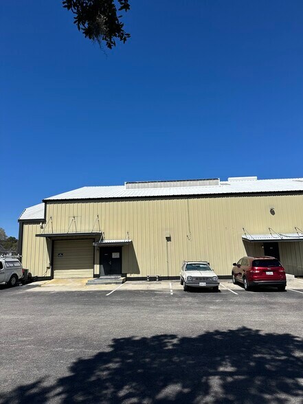More Photos Of 4405 Dorchester Rd, Charleston Freestanding For Lease