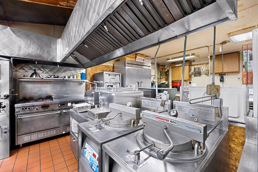 More Photos Of N12808 Northway Dr, Athelstane Restaurant For Sale