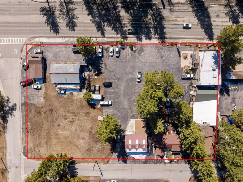 More Photos Of 41656 Big Bear Blvd, Big Bear Lake Freestanding For Sale