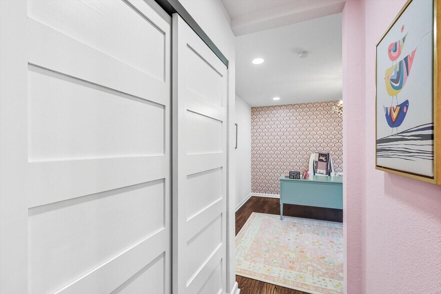 More Photos Of 3613 Washburn Ave, Fort Worth Loft Creative Space For Sale