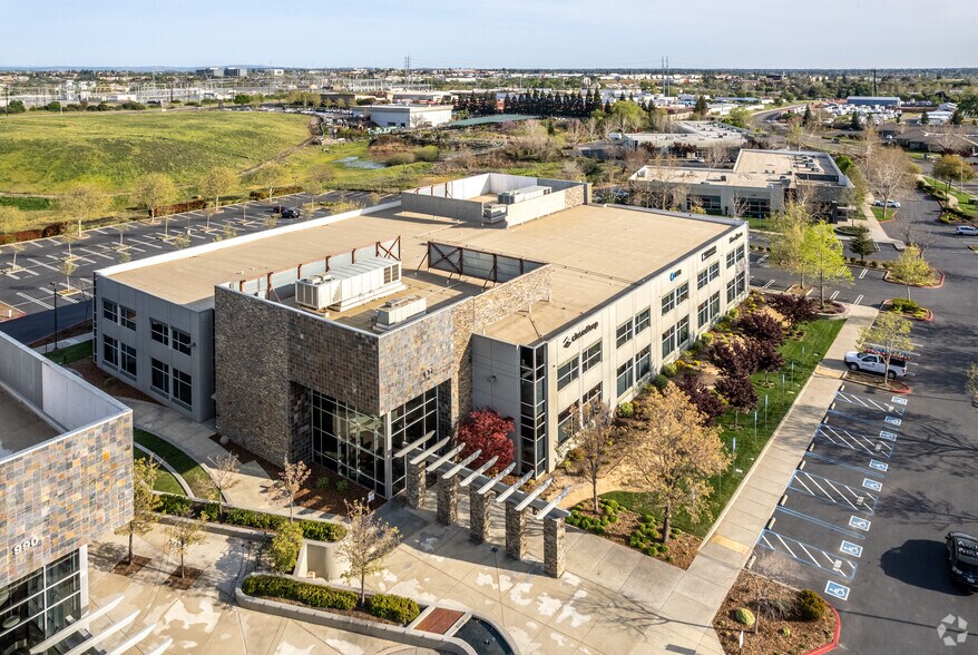 More Photos Of 970 Reserve Dr, Roseville Loft Creative Space For Sale