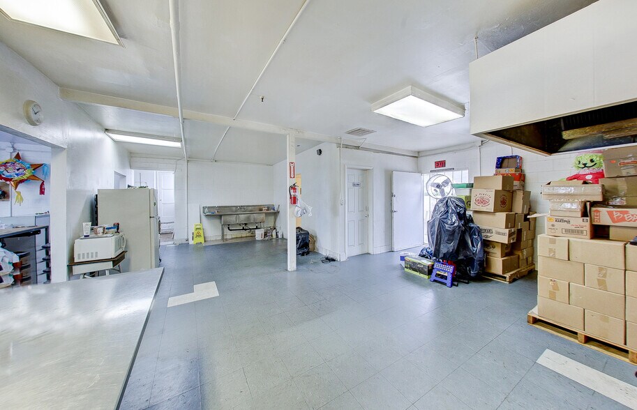 More Photos Of , Pico Rivera General Retail For Sale