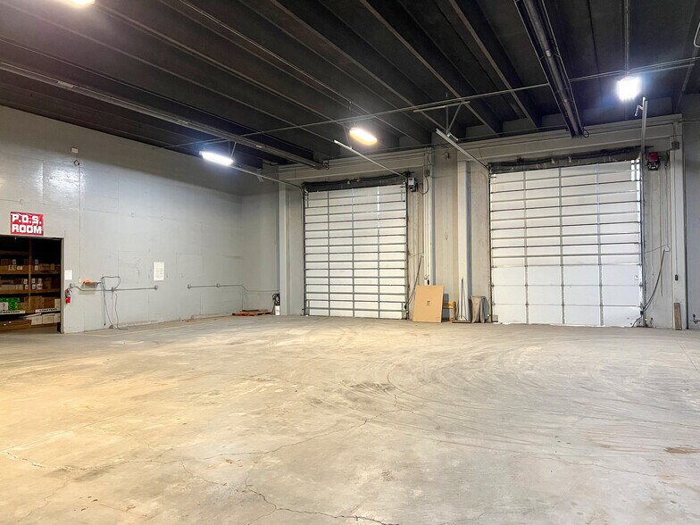 More Photos Of 3534 Sanostee Dr, Gallup Warehouse For Sale