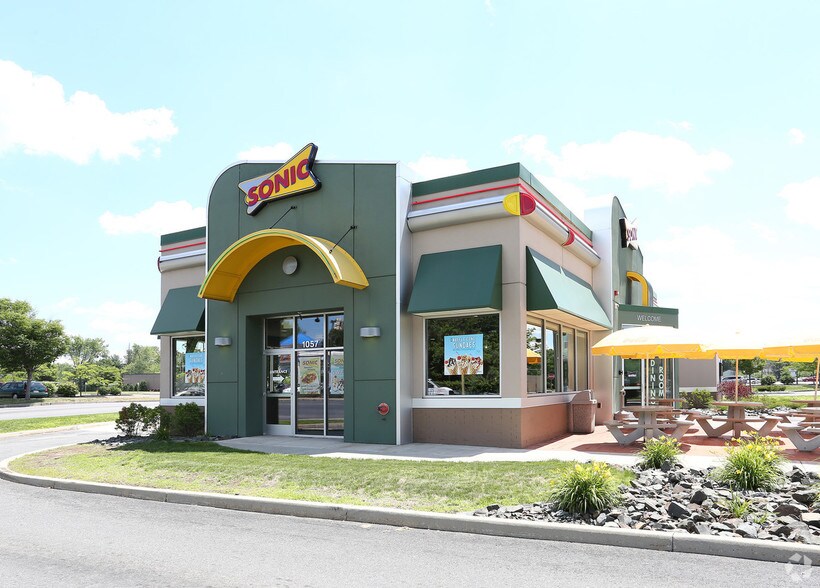 More Photos Of 1101-1105 Boston Rd, Springfield Unknown For Lease