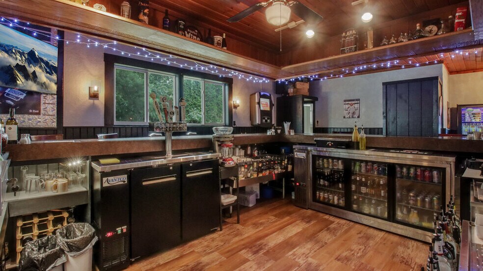 More Photos Of 2982 US Highway 63, Barronett Restaurant For Sale