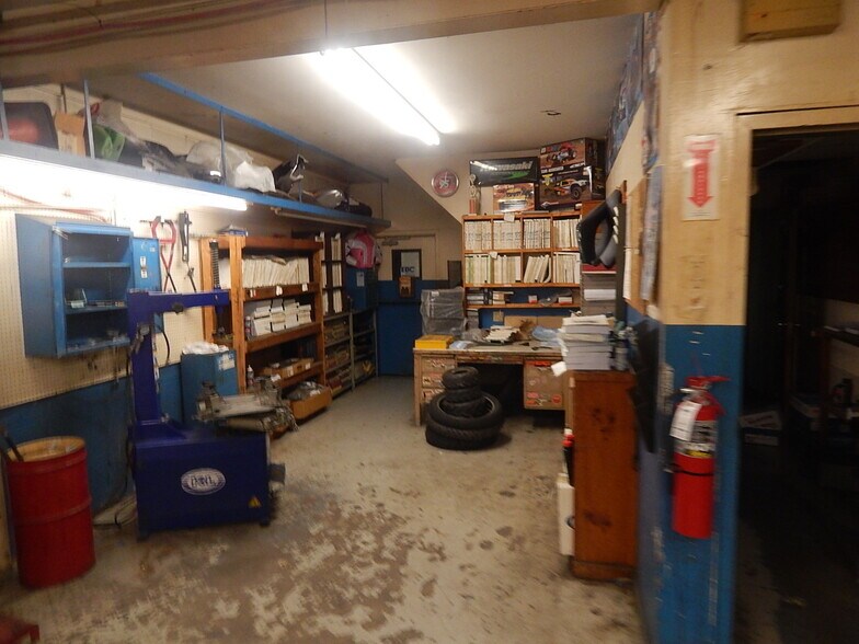 More Photos Of 11 Harvey St, Springfield General Retail For Sale