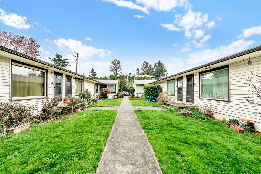 More Photos Of 5104-5132 SE Clinton St, Portland Apartments For Sale