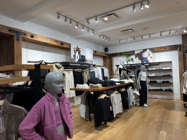 More Photos Of 1 Church St, Burlington Office For Lease