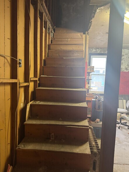 More Photos Of 3100 Kensington Ave, Philadelphia Storefront For Lease