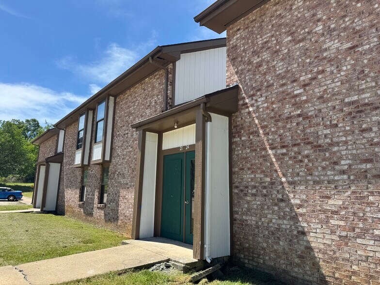 More Photos Of 237 Sherrad St, Marlinton Apartments For Sale