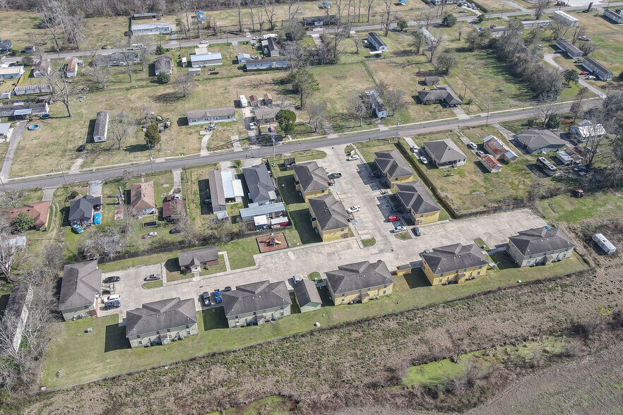 More Photos Of 5500 Hwy 75, Carville Apartments For Sale