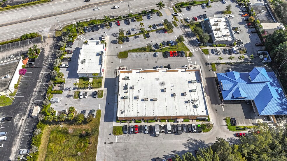 More Photos Of 2620-2644 SE Federal Hwy, Stuart Freestanding For Sale