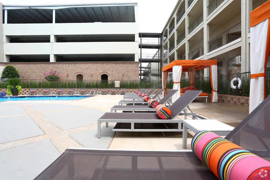 More Photos Of 301-409 N Walker Ave, Oklahoma City Apartments For Lease