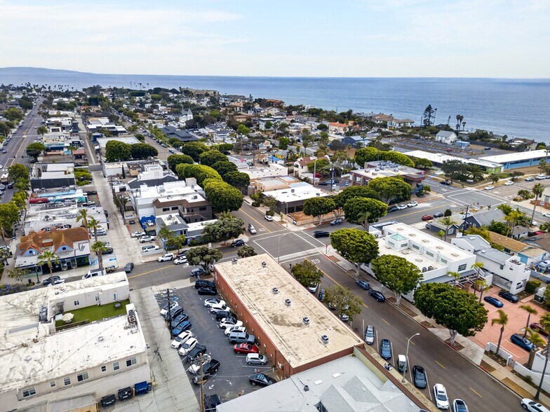 More Photos Of 571-577 2nd St, Encinitas Storefront For Sale