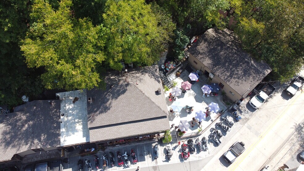 More Photos Of 82 Armstrong St, Eureka Springs Restaurant For Sale