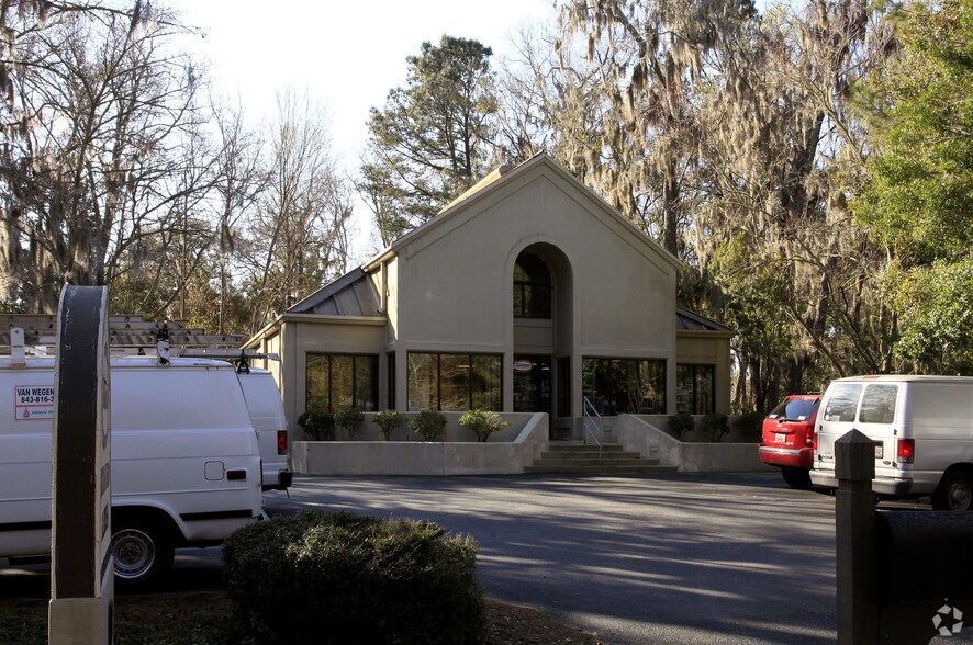 Primary Photo Of 13 New Orleans Rd, Hilton Head Island Light Manufacturing For Sale