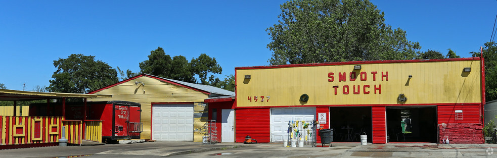 Primary Photo Of 4537 Laura Koppe, Houston Warehouse For Sale