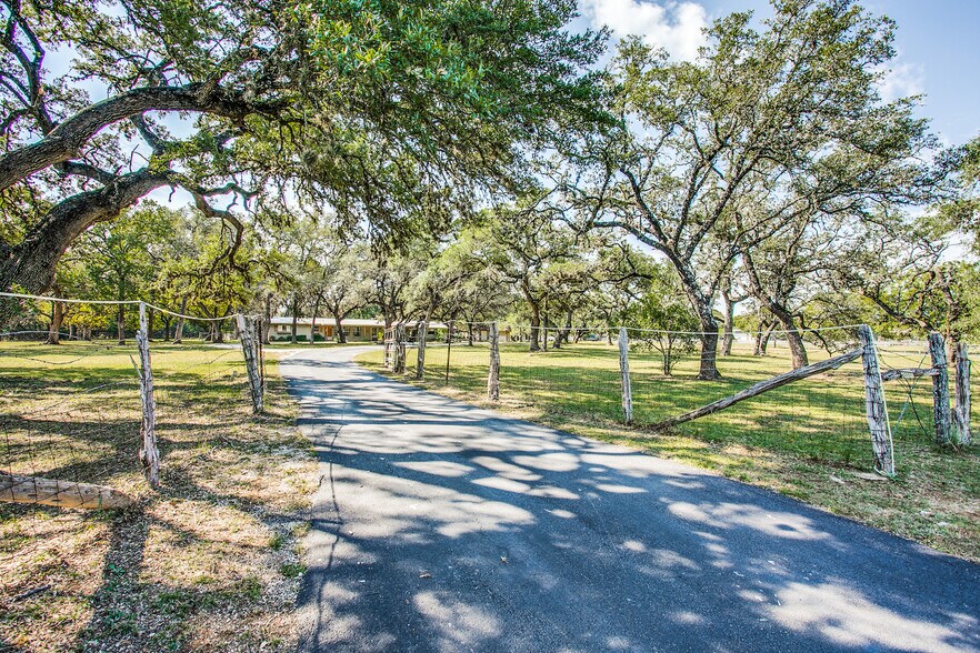 More Photos Of 25315 Boerne Stage Rd, San Antonio Land For Sale