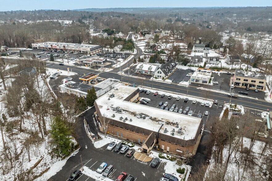 More Photos Of 2452-2490 Black Rock Tpke, Fairfield General Retail For Lease